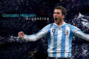 九游官网-新规风暴下的足球变局，巴特勒战术调整引发热议，巴黎圣日耳曼深陷争议漩涡